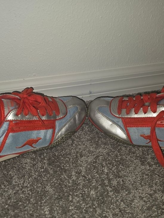 KangaROOS Women's Retro Low Top Red and Silver Athletic Sneakers Sz 7.5 4