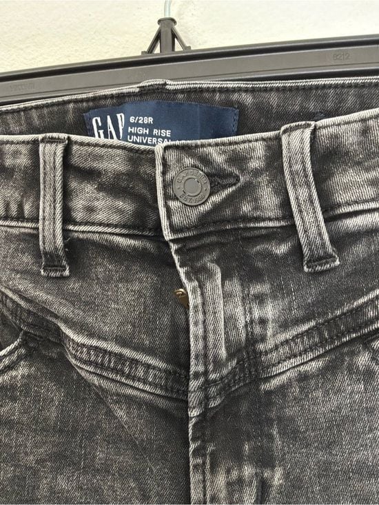 GAP High Rise Universal Legging Jeans Black Acid Wash Size 6/28R 10