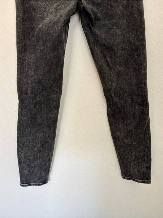 GAP High Rise Universal Legging Jeans Black Acid Wash Size 6/28R 13