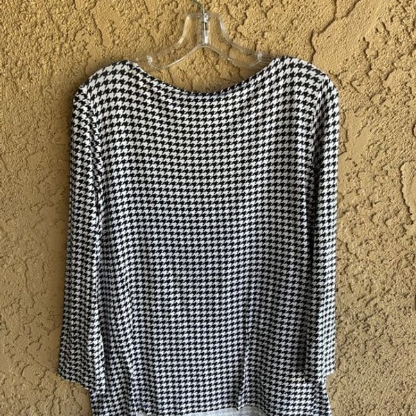 Wearever Collection Black White Houndstooth Long Sleeve Top Size Small