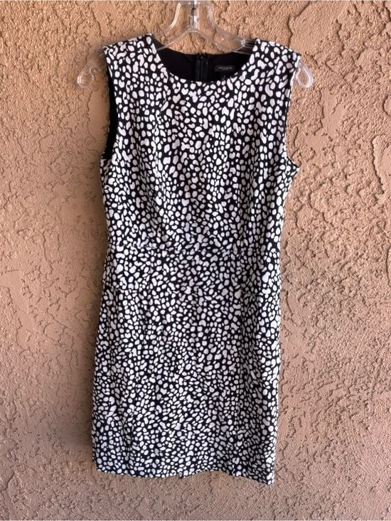Ann Taylor Black & White Abstract Print Sleeveless Sheath Dress Size 6 2