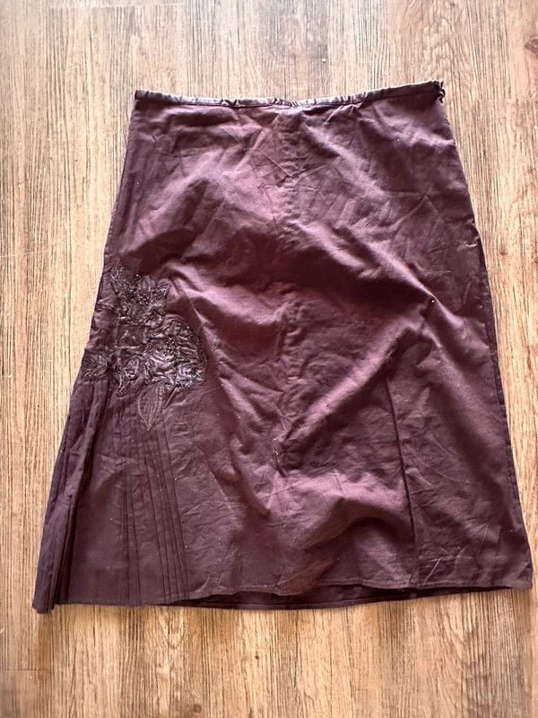 Dead stock nwt Calvin Klein midi skirt 1