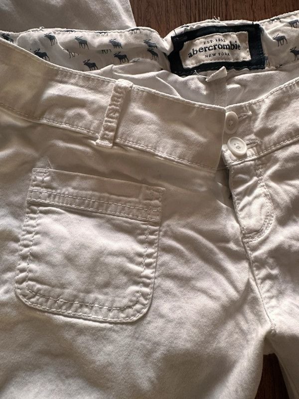 Low rise Abercrombie jeans 3