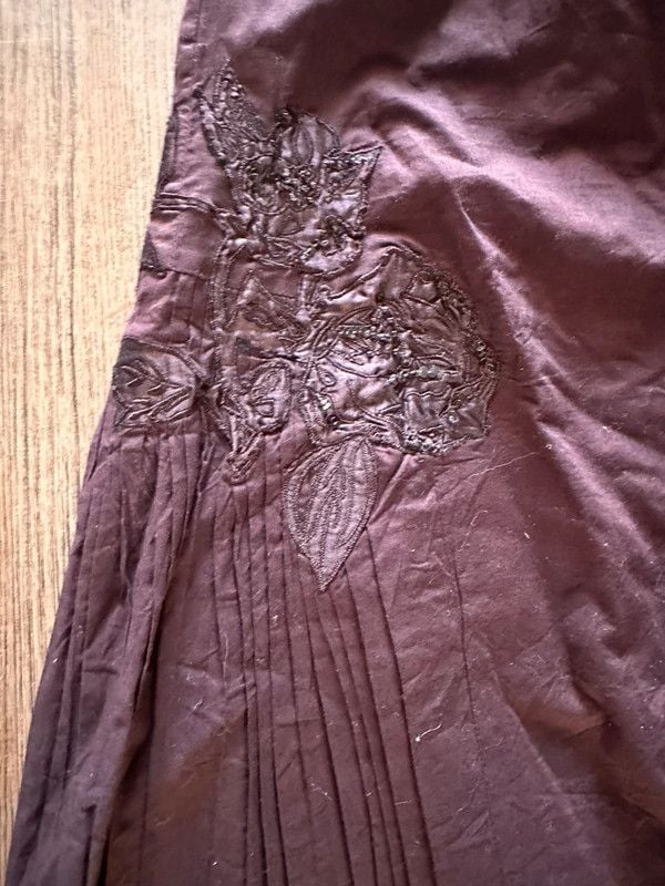 Dead stock nwt Calvin Klein midi skirt 2