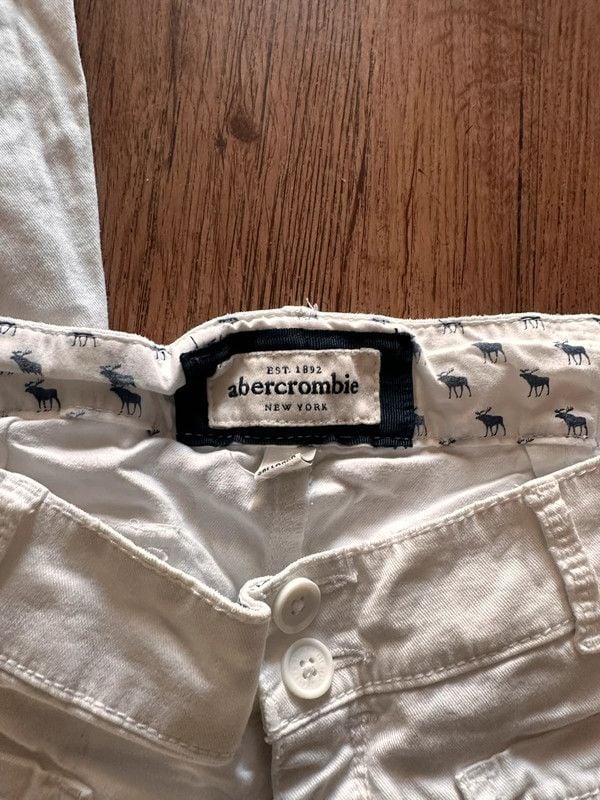 Low rise Abercrombie jeans 4
