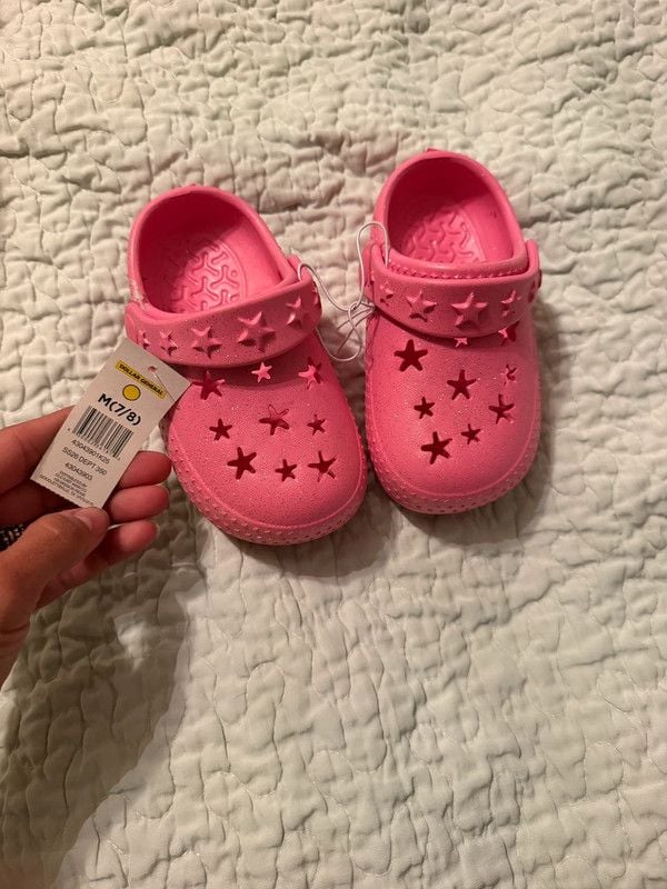 Girls Pink Glitter Croc-Inspired Clogs Size 7/8-NWT 2