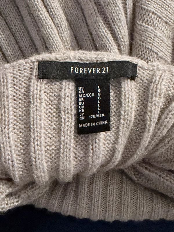 Grey Turtleneck 4