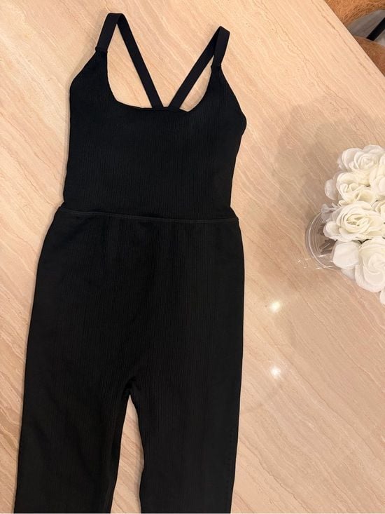 NWOT Fabletics Seamless Rib Jumpsuit Black XS One Piece Bodysuit 3