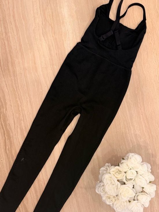 NWOT Fabletics Seamless Rib Jumpsuit Black XS One Piece Bodysuit 5