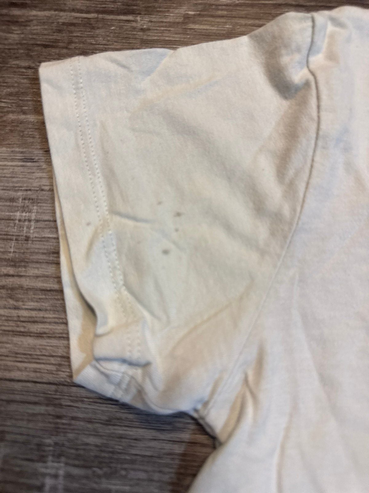 5-Piece Casual Clothing Lot - Hurley Joggers, MTV & Graphic Tees 5