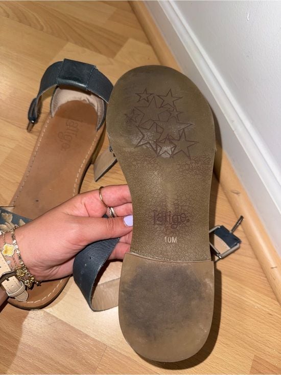 Ankle strap and leather block heel sandals 6