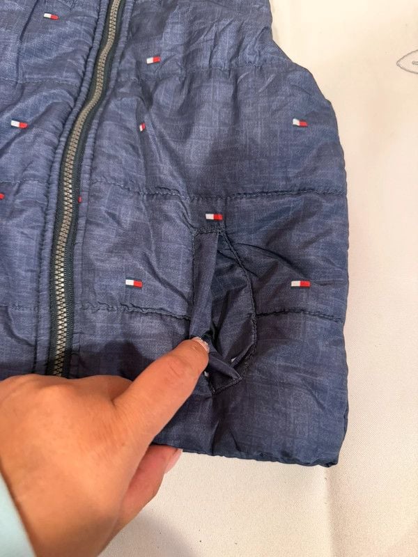 JNBY Grey and black jacket with a zipper #jacket 3