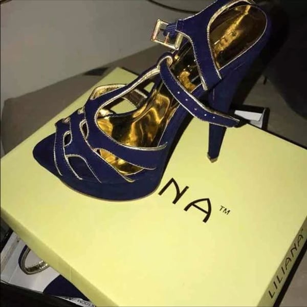 Navy blue heels