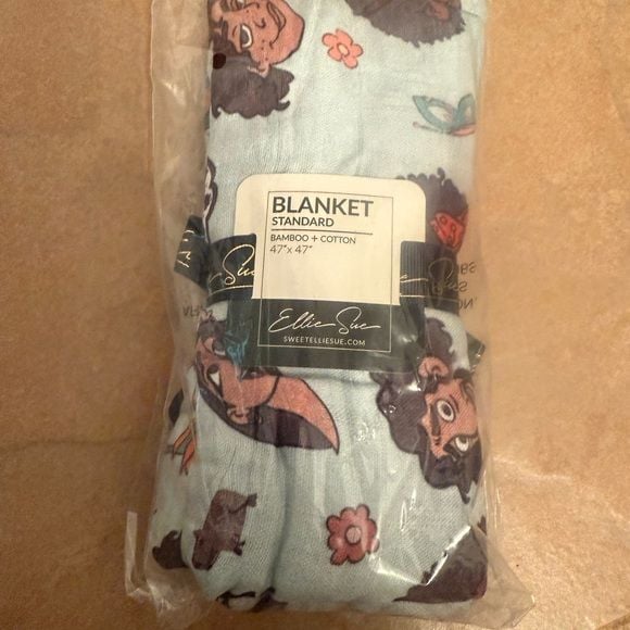 Encanto Bamboo Cotton Blanket 2