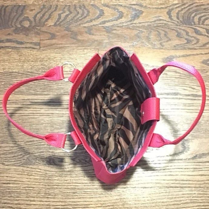 Textured Red Bag w/Tiger Print Lining 5