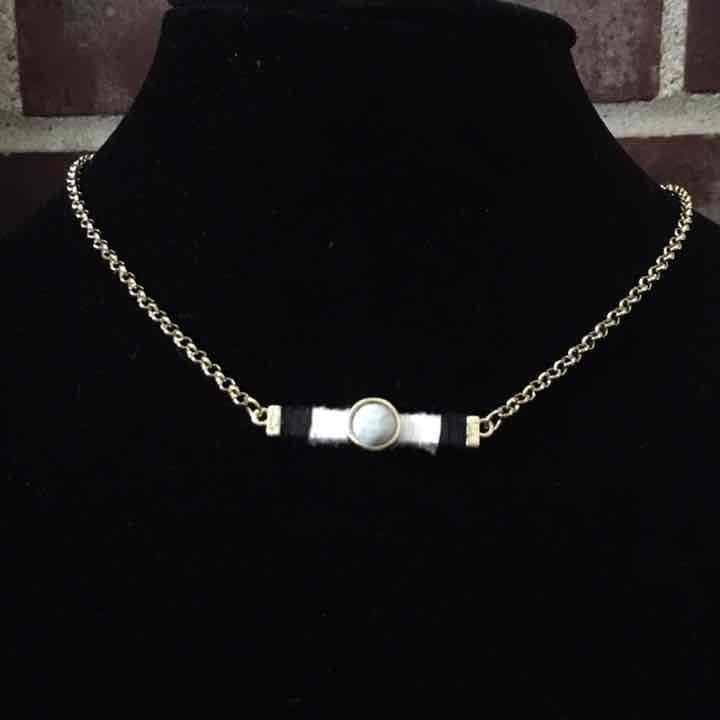 Gold Tone Threaded Bar Necklace Set- White & Black 3
