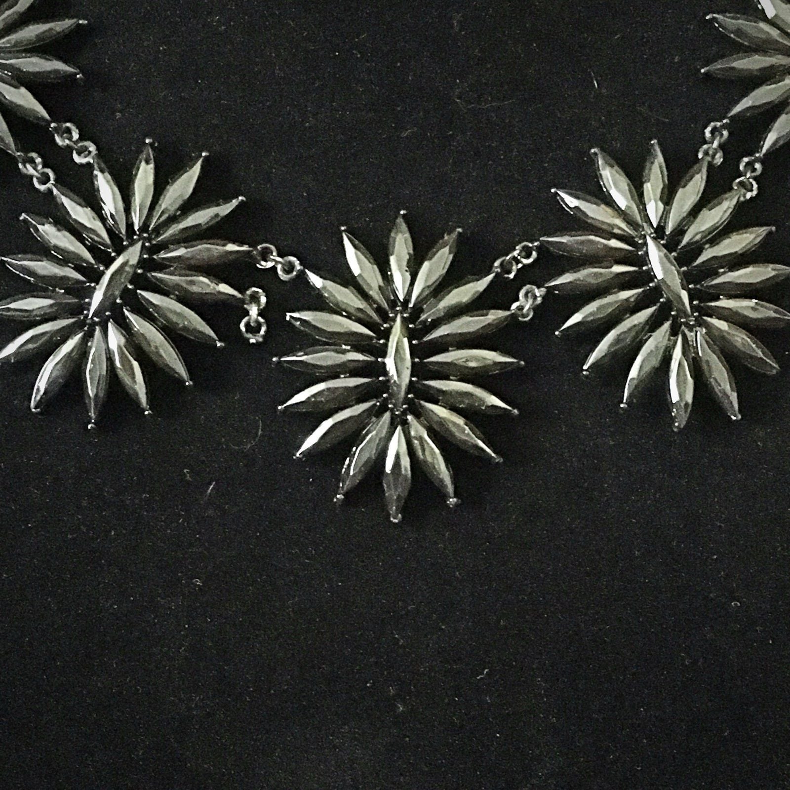 Floral Statement Necklace Set- Black 8