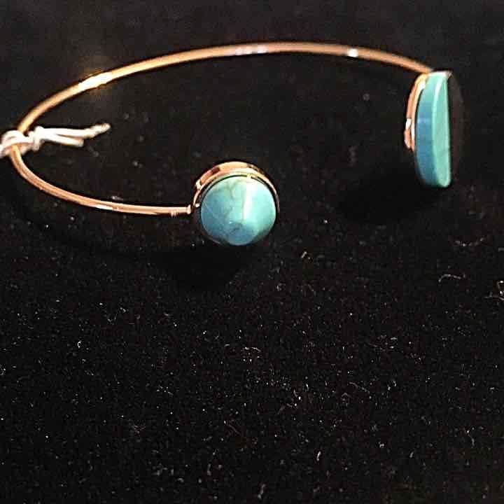 Dainty Gold Circle Cuff- Turquoise Howlite 4