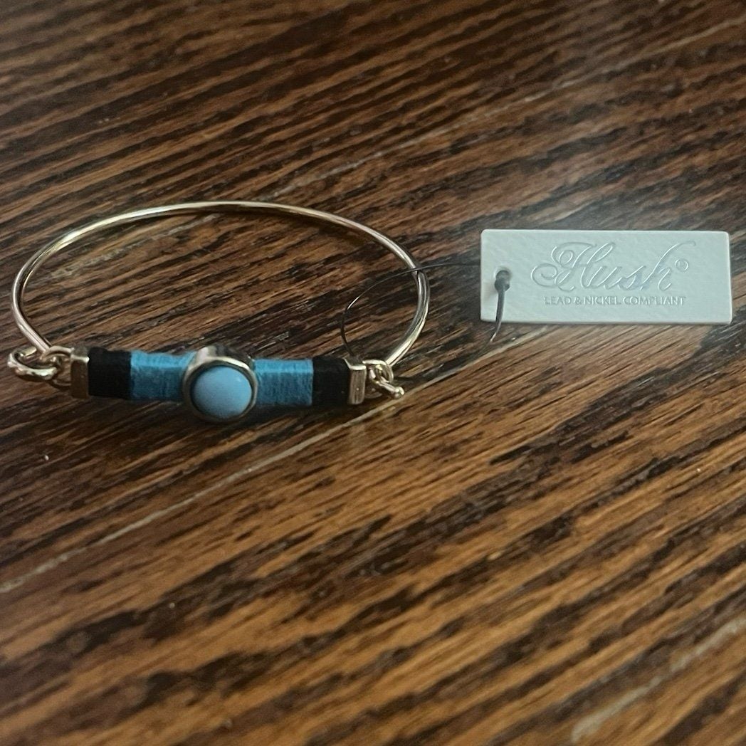 Gold Tone Threaded Bar & Stone Latch Bangle Bracelet- Turquoise & Black 3