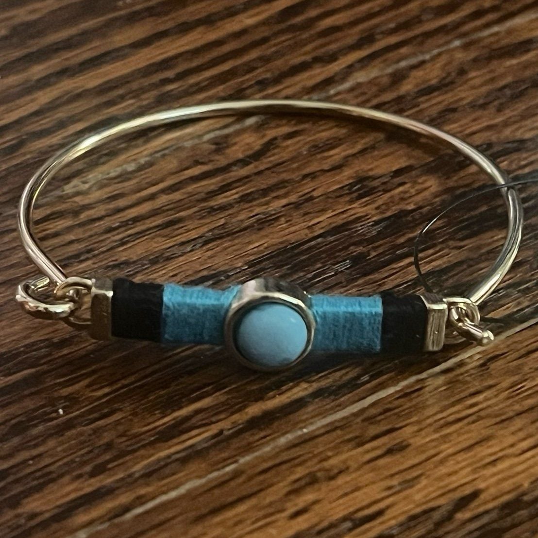 Gold Tone Threaded Bar & Stone Latch Bangle Bracelet- Turquoise & Black 4