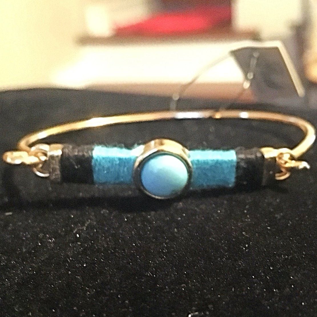 Gold Tone Threaded Bar & Stone Latch Bangle Bracelet- Turquoise & Black 8
