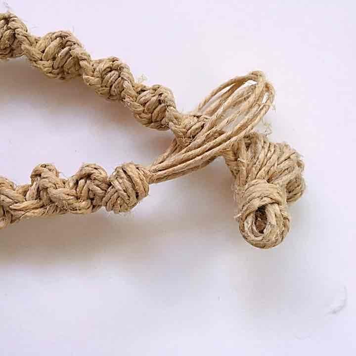 Shell Pendant Hemp Necklace 4