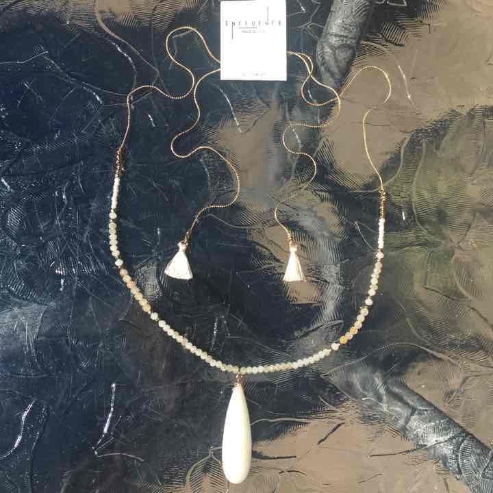 Beaded Pendant & Tassels Necklace- Ivory 4