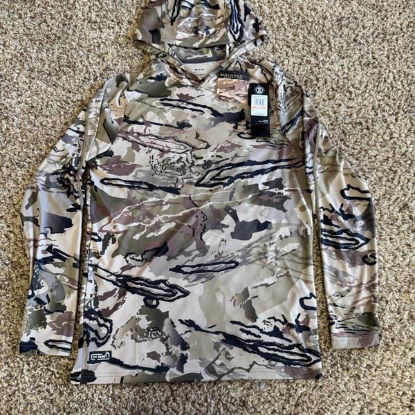 Under Armour Barren Camo Hoodie Size SM New With Tags