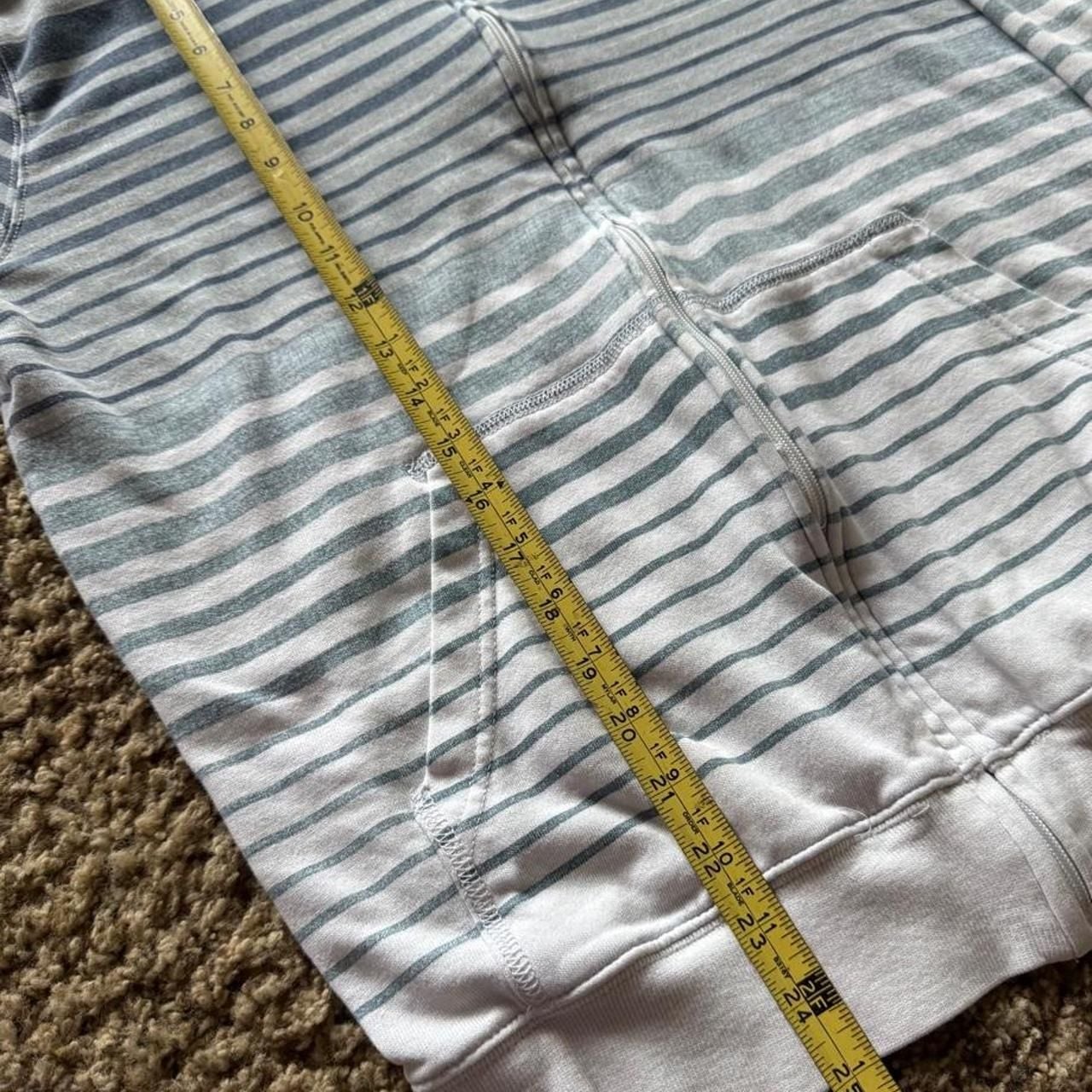 Quiksilver Striped Zip Up Hoodie Size M Blue White Surf Skate 8