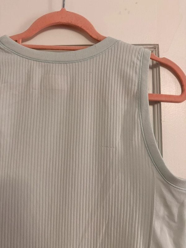 Athleta Ribbed Sleeveless Tank Top Light Blue Medium 6