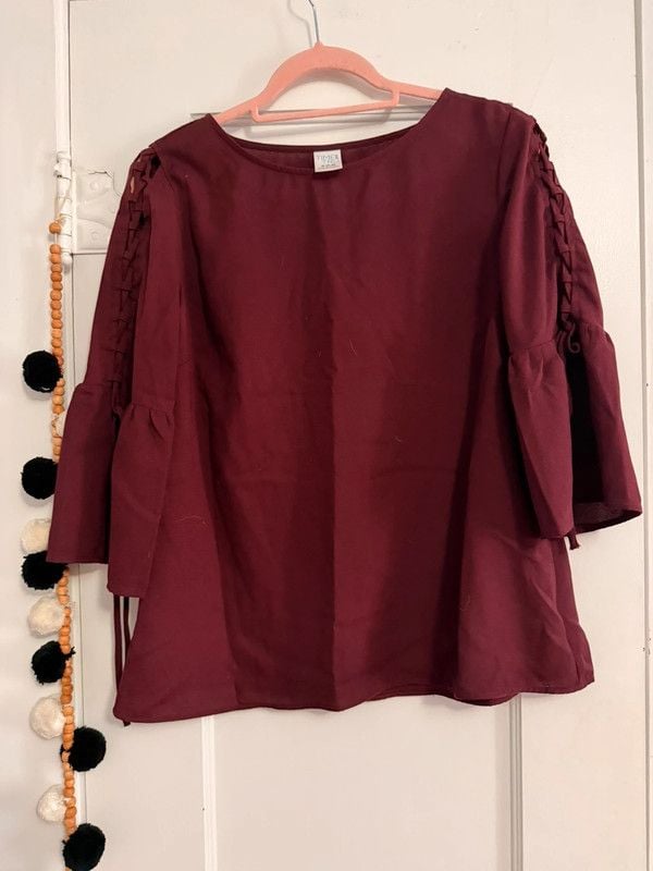 Time and True Burgundy Ruffle Sleeve Top Size S 2