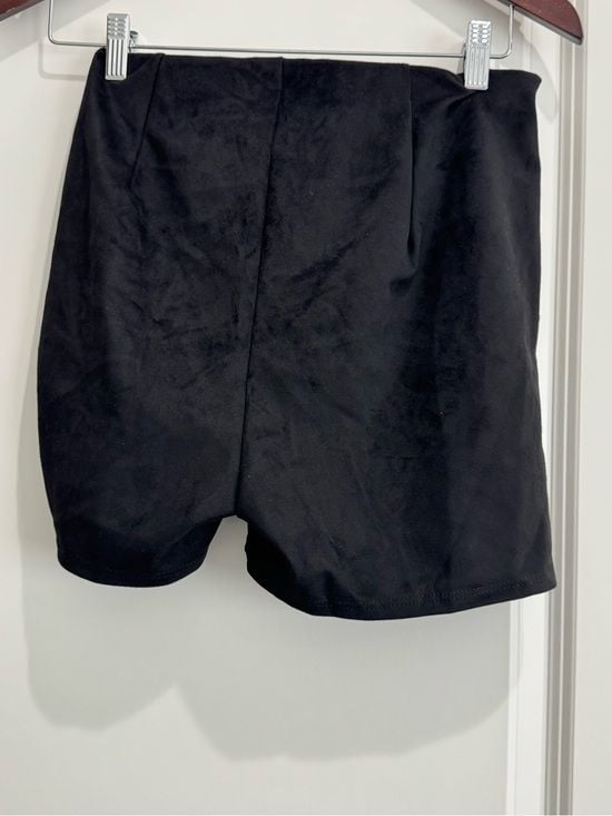 Lucky & Blessed Black Wrap Skorts - - NWT - Size M 4
