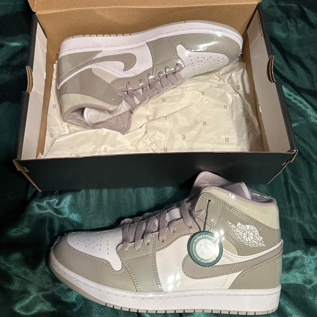 Nike Air Jordan 1 Mid Size 9.5 College Grey Light Bone White 2