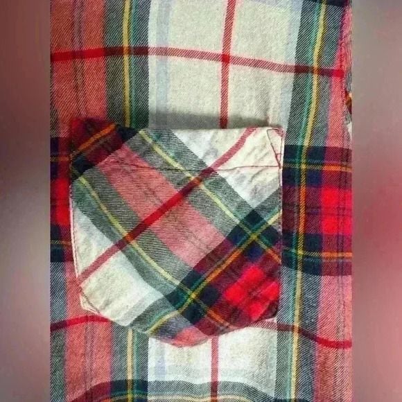 SO authentic American Heritage women’s plaid button up long sleeve shirt size M 7