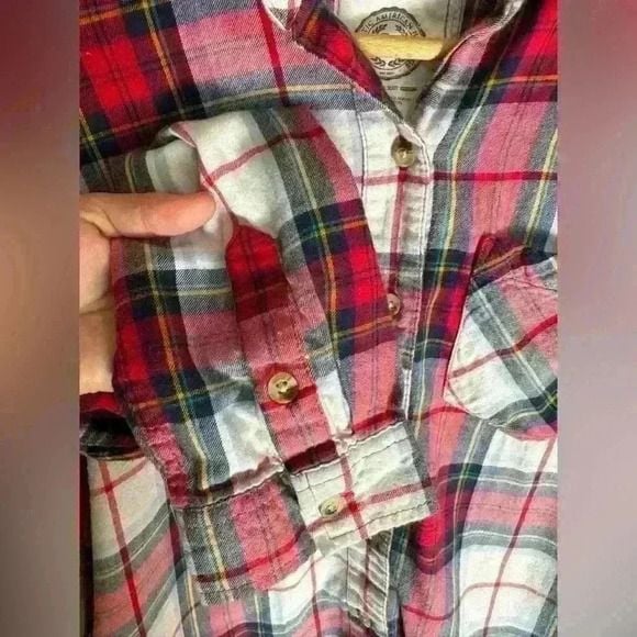 SO authentic American Heritage women’s plaid button up long sleeve shirt size M 8