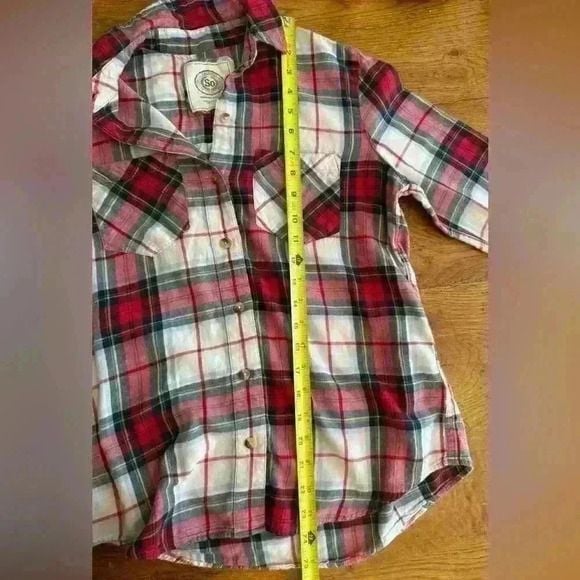 SO authentic American Heritage women’s plaid button up long sleeve shirt size M 14