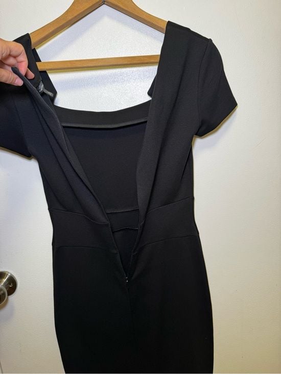 Banana Republic Black Short-Sleeve Sheath Dress 8