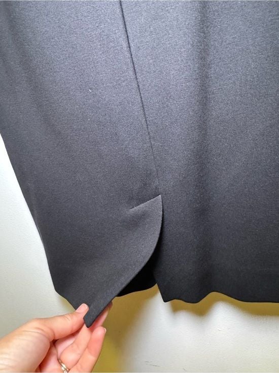 Banana Republic Black Short-Sleeve Sheath Dress 9
