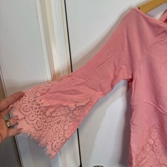 New York & Company Pink Bell Sleeve Blouse with Tie Front Lace Hem Size Small 3
