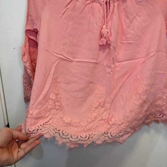 New York & Company Pink Bell Sleeve Blouse with Tie Front Lace Hem Size Small 4