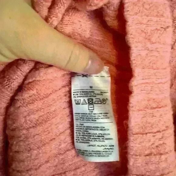 Women’s cozy pink knit pullover sweater by Old Navy size medium 8