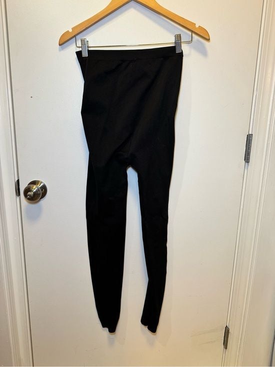 High-Waist Black Maternity Leggings with Supportive Panel 3