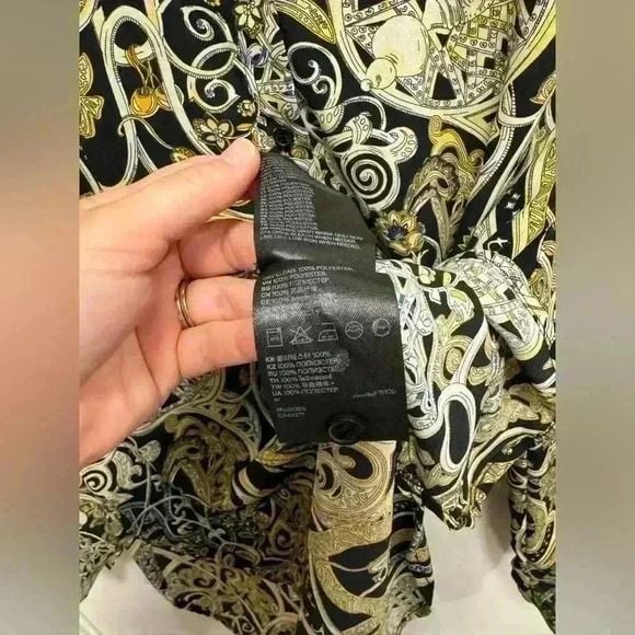 H&M Women Blouse Top Black Gold Floral Geometric Button Collar Long Sleeve US 4 10