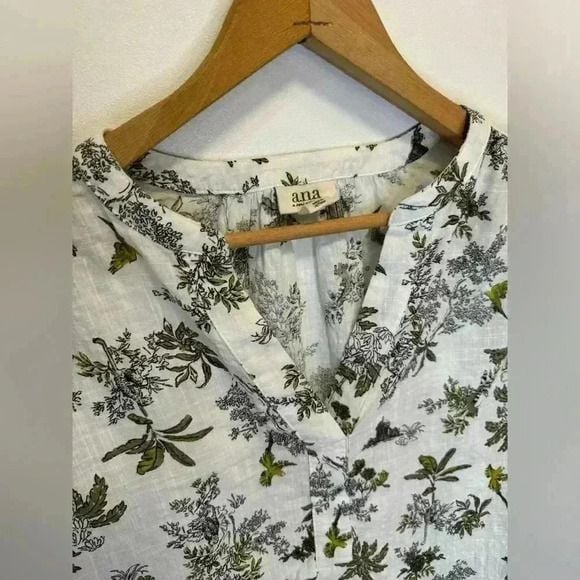 Ana pullover v neck cotton blend blouse floral print size XS 7