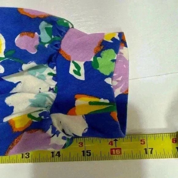 Isaac Mizrahi Live! Women’s floral print long sleeve shirt with boat-neck size M 10