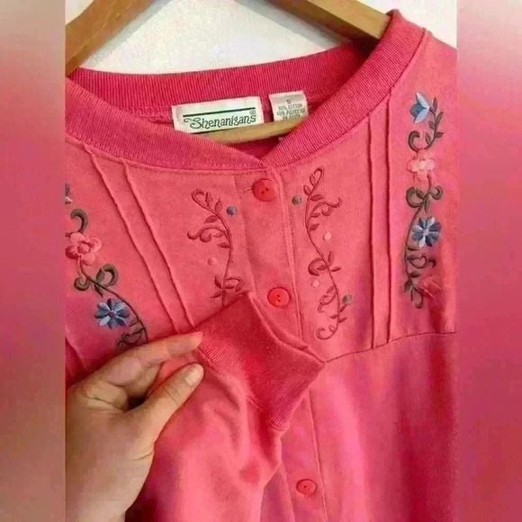 Vintage 90’s Shenanigans button up sweatshirt pink with floral embroidery sz. S 8