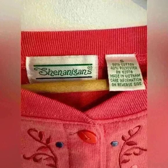 Vintage 90’s Shenanigans button up sweatshirt pink with floral embroidery sz. S 9