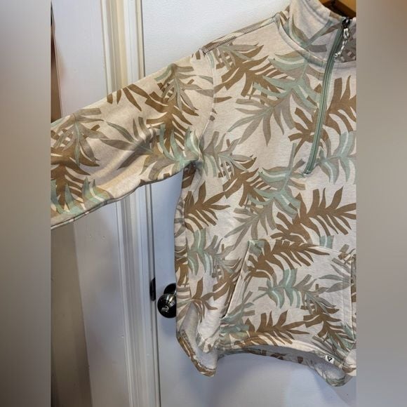 Life Integrity Earth women quarter zip oversized sweatshirt floral beige size m 6