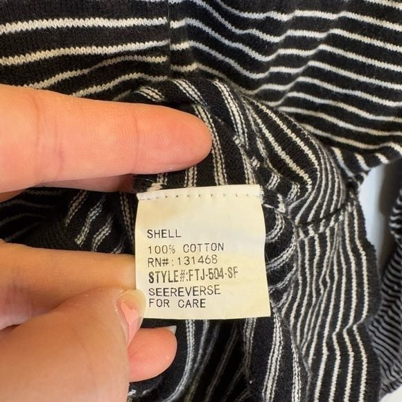 Fate Black and White Striped Button Down Cardigan V-Neck Women’s Size Small 8