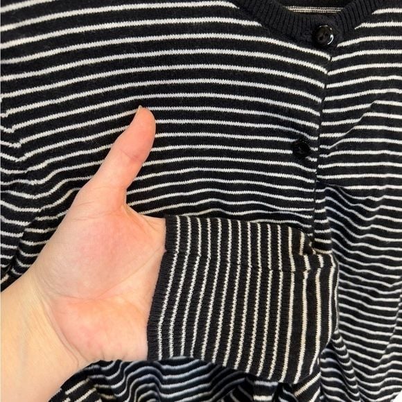 Fate Black and White Striped Button Down Cardigan V-Neck Women’s Size Small 10